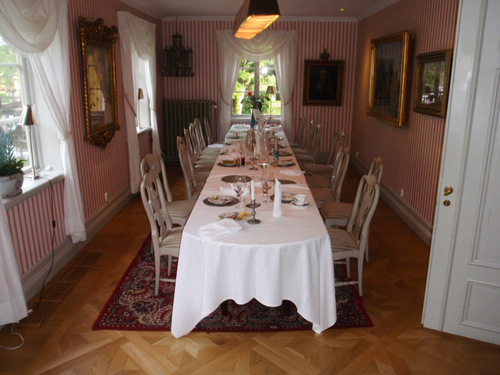 Side Dining Rooms